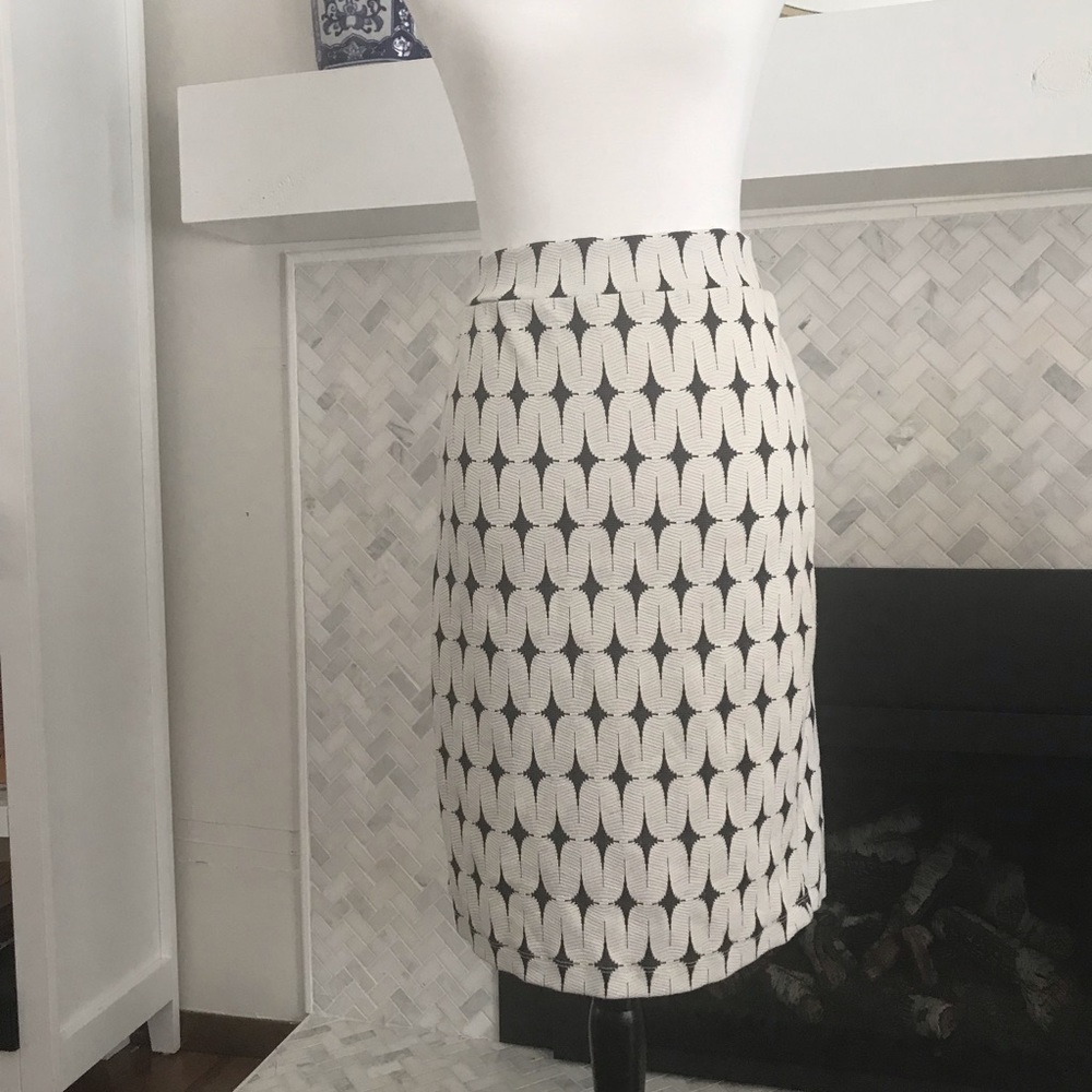 Fun body con pencil skirt